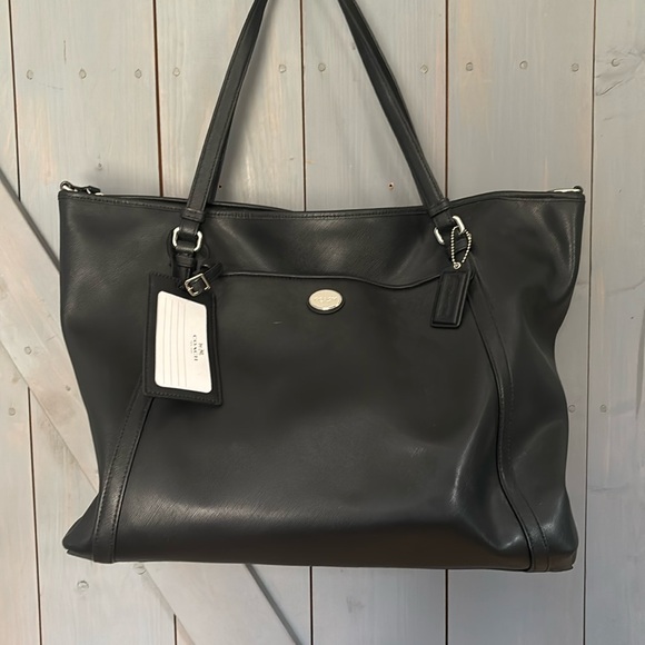 Coach Handbags - Coach bag